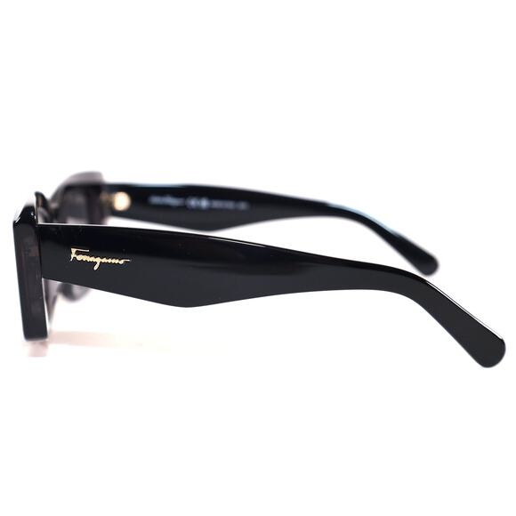 Ferragamo Rectangle Two-Toned Sunglasses - Dark Grey / Grey - NIB - Picture 7 of 9